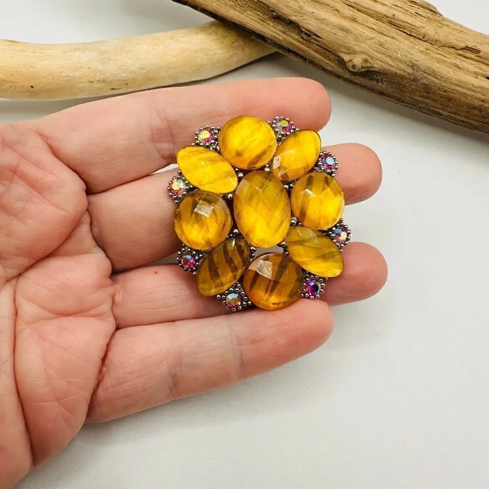 Vintage Flower Beaded Crystal Brooch